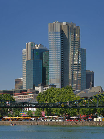 Eurotower und Dresdener Bank Foto 