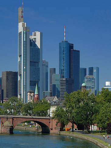 Commerzbank mit Maintower Foto 