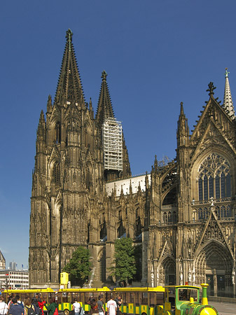 Fotos Bimmelbahn fährt zum Kölner Dom | Köln