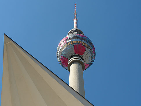 Fernsehturm mit Ecke Foto 