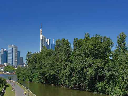 Foto spitze vom commerzbanktower - Frankfurt am Main