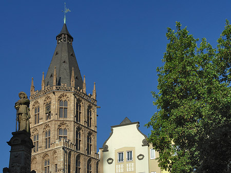 Fotos Platzjabeck vor dem Rathausturm | Köln