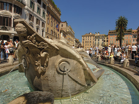 Foto Schiff im Barcaccia Brunnen - Rom